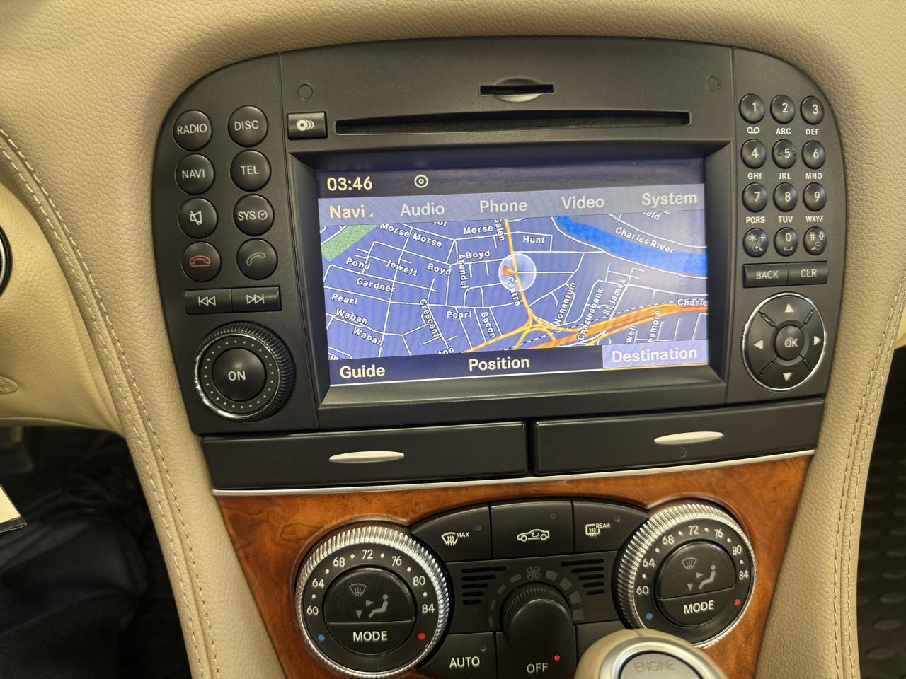 Mercedes-Benz SL-Class SL550 2009