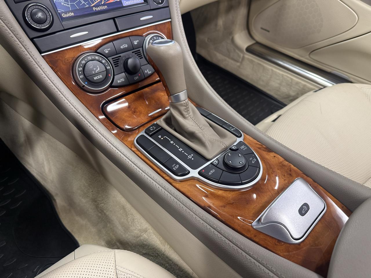 Mercedes-Benz SL-Class SL550 2009