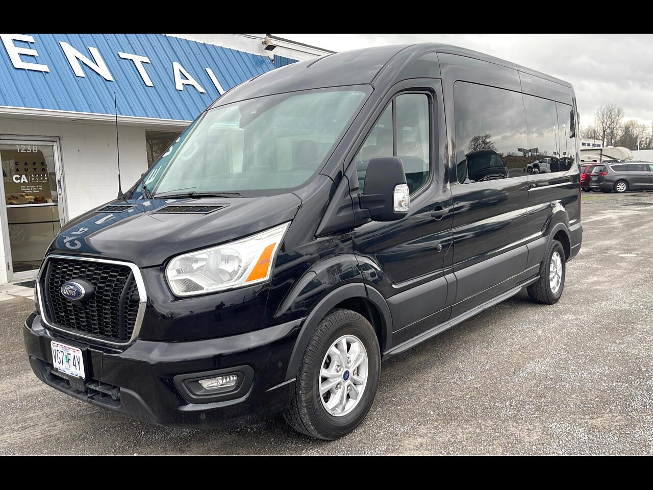 2021 Ford Transit 350 Wagon Med. Roof XL w/Sliding Pass. 148-in. WB