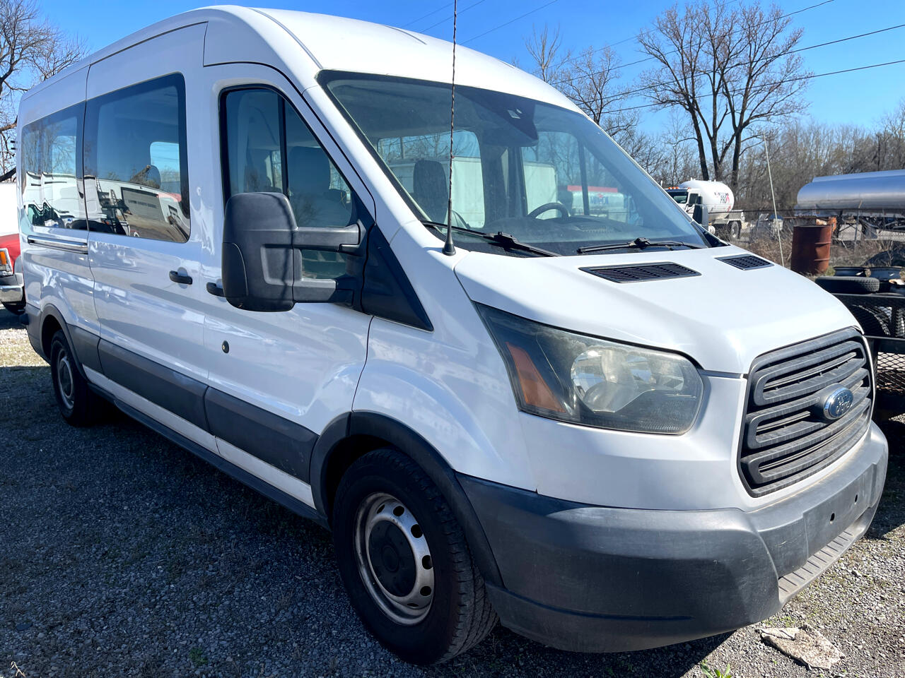 2017 Ford Transit 350 Wagon Med. Roof XL w/Sliding Pass. 148-in. WB