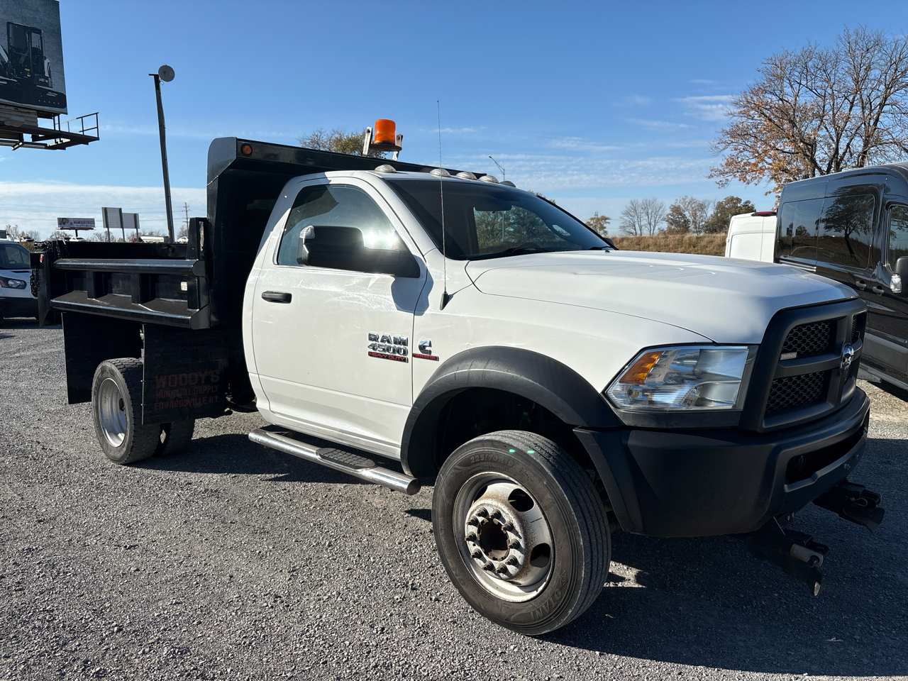 2014 RAM 4500 4WD Reg Cab 144" WB 60" CA Tradesman