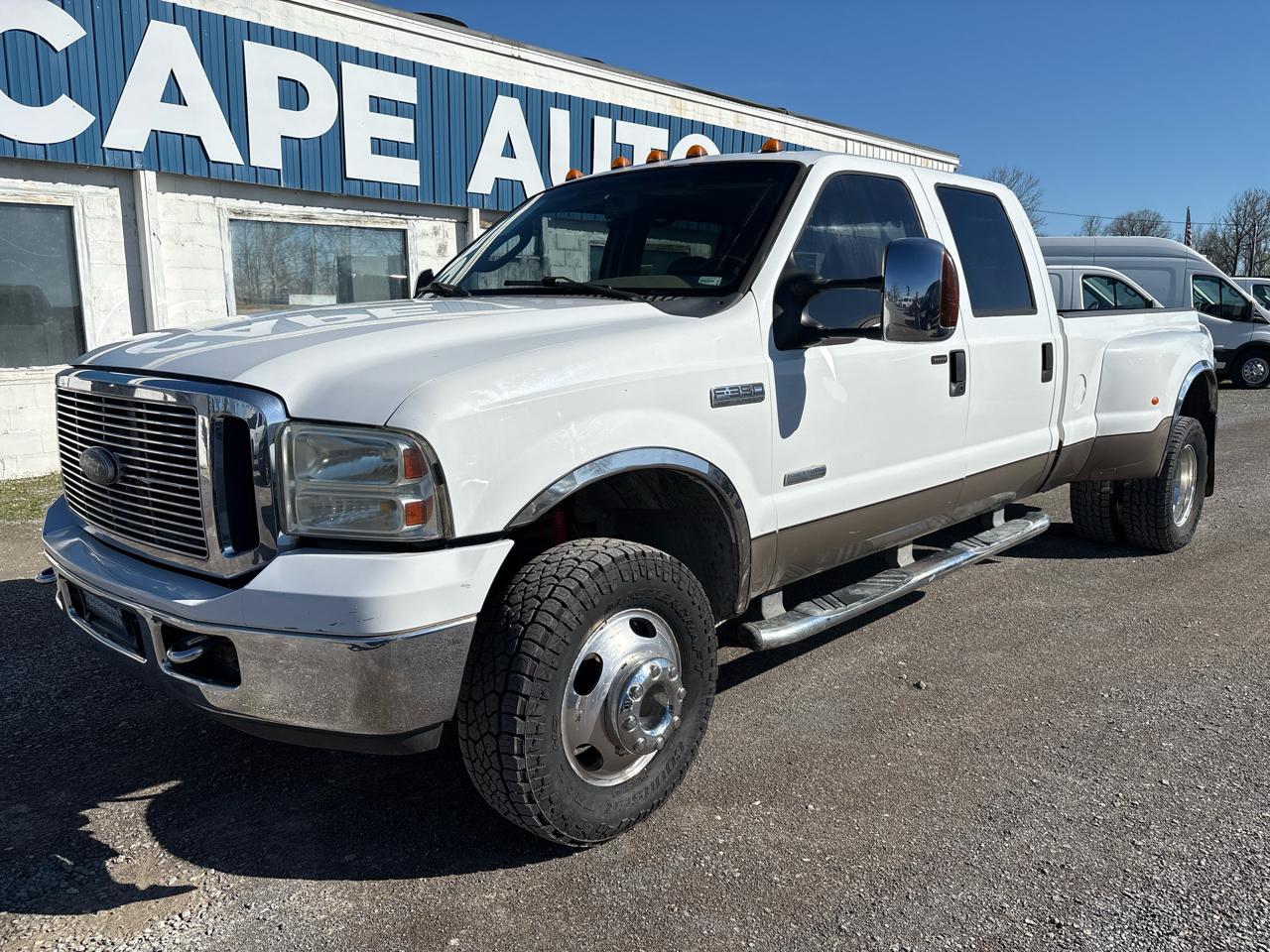 2006 Ford F-350 SD XL Crew Cab 4WD DRW