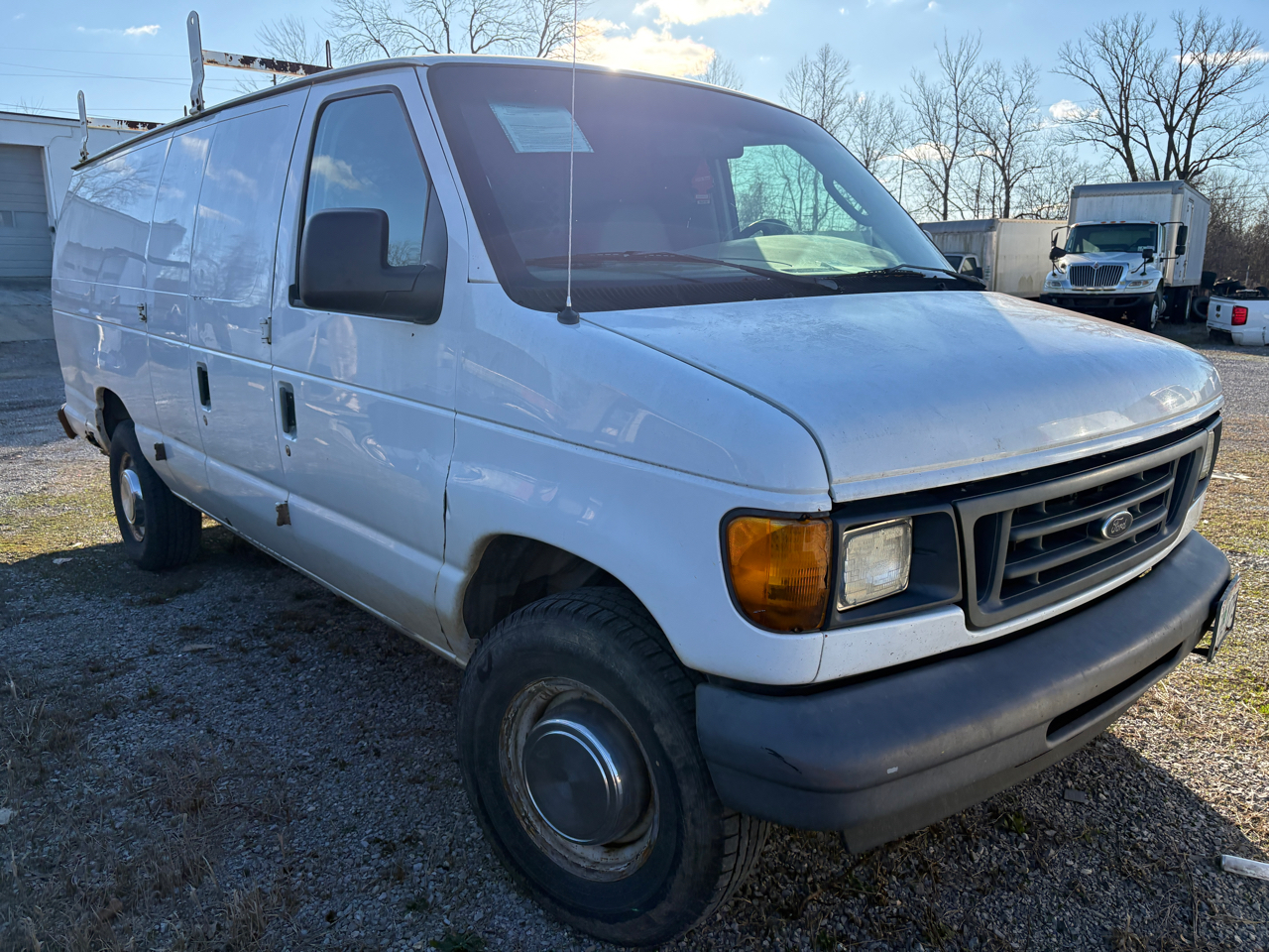 2005 Ford Econoline Van Commercial's photo