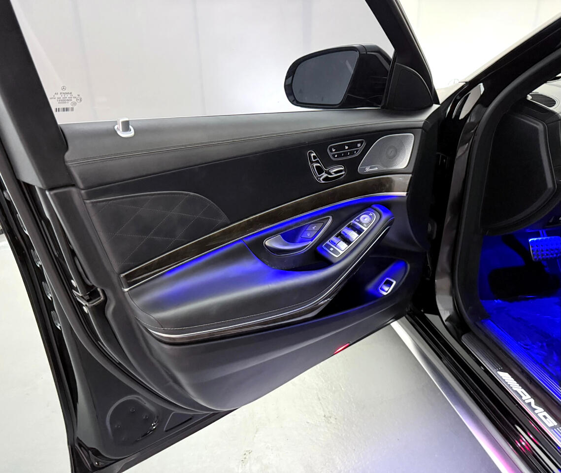 2015 Mercedes Benz S 63 AMG 4MATIC photo 12