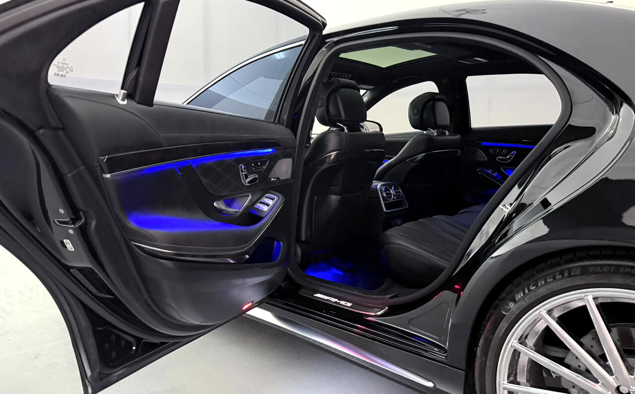 2015 Mercedes Benz S 63 AMG 4MATIC photo 17