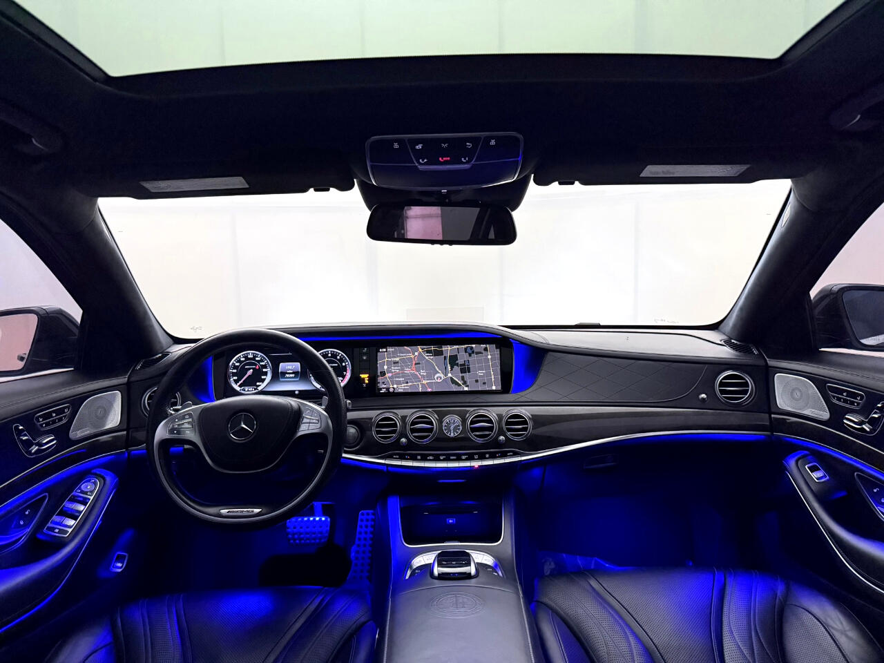 2015 Mercedes Benz S 63 AMG 4MATIC photo 24