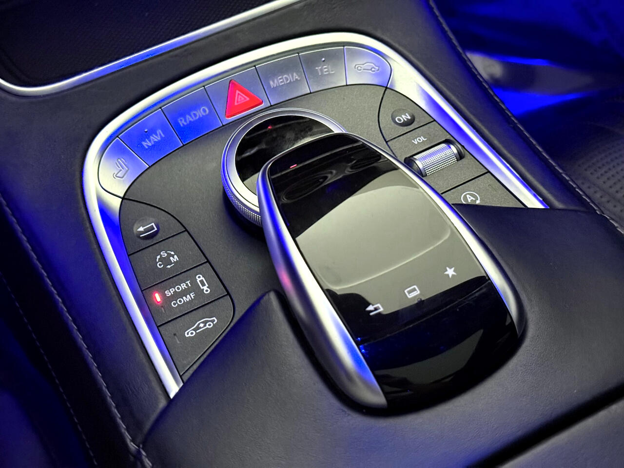 2015 Mercedes Benz S 63 AMG 4MATIC photo 32