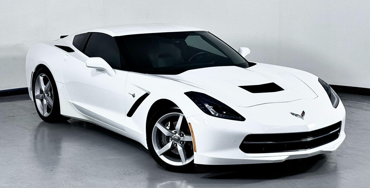 2014 Chevrolet Corvette Stingray 1LT Coupe photo 4