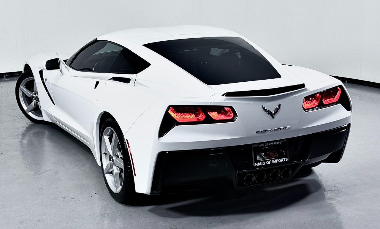 2014 Chevrolet Corvette Stingray 1LT Coupe photo 10