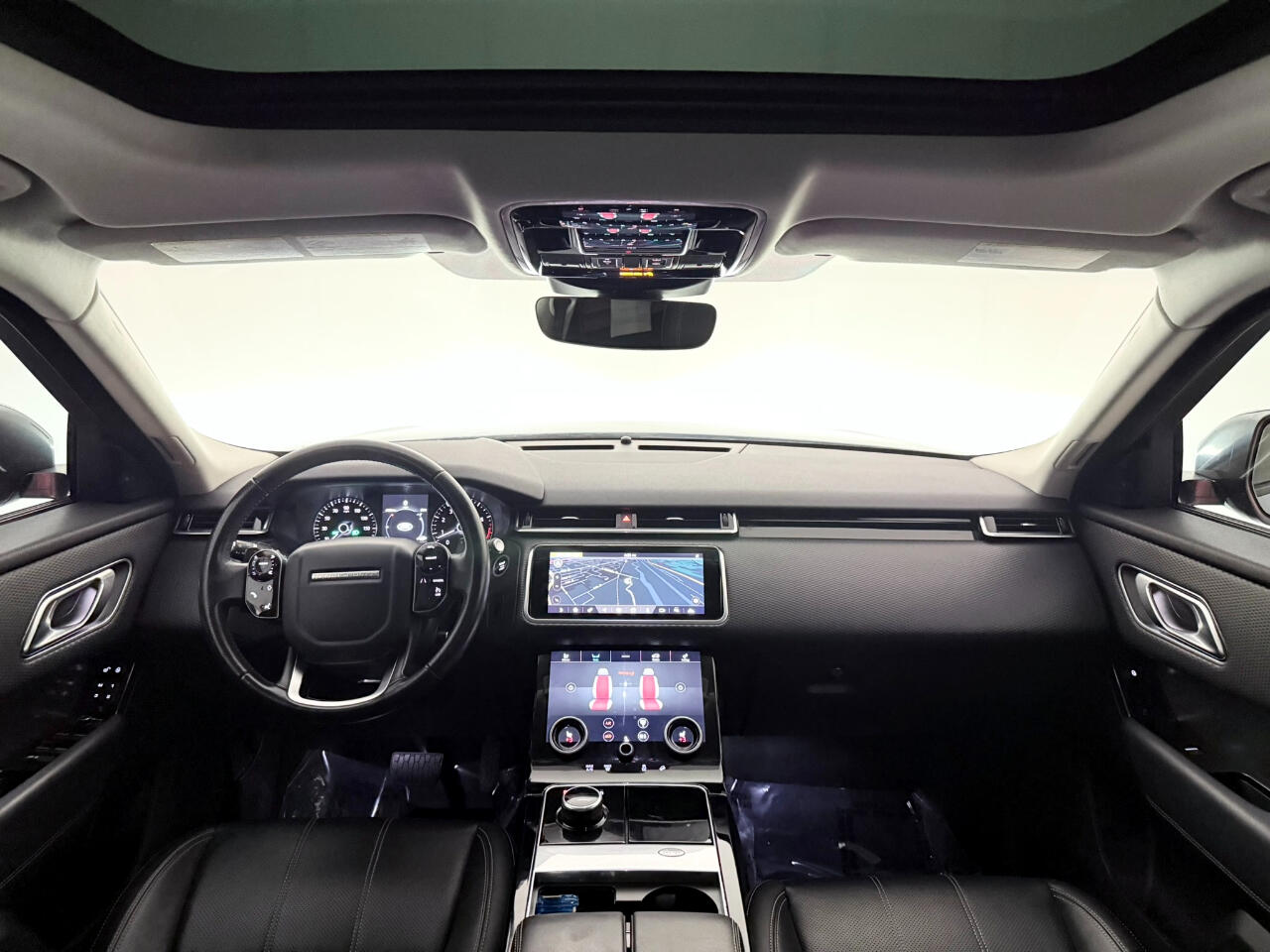 2018 Land Rover Range Rover Velar S photo 24
