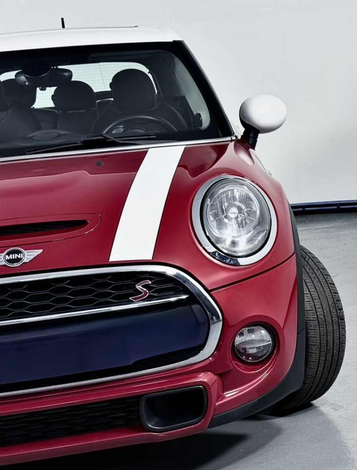 2017 Mini Cooper S 4 Door photo 3