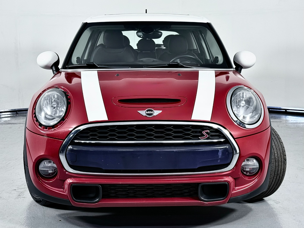 2017 Mini Cooper S 4 Door photo 4