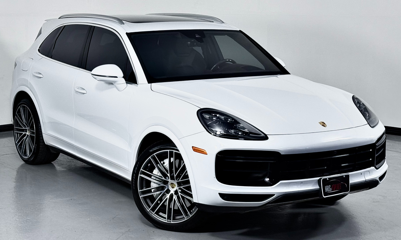 2021 Porsche Cayenne Turbo photo 3