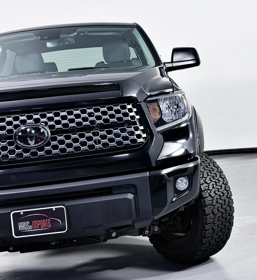 Toyota Tundra SR5 5.7L V8 CrewMax 4WD 2021