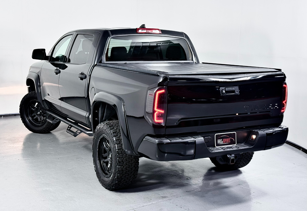 Toyota Tundra SR5 5.7L V8 CrewMax 4WD 2021