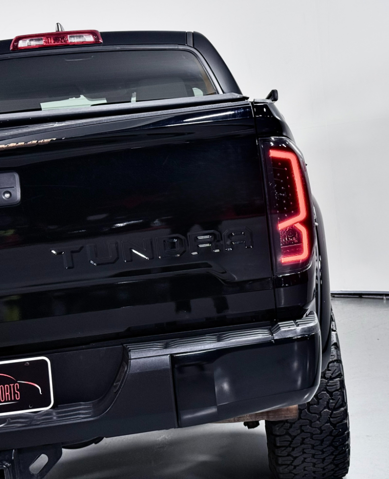 Toyota Tundra SR5 5.7L V8 CrewMax 4WD 2021