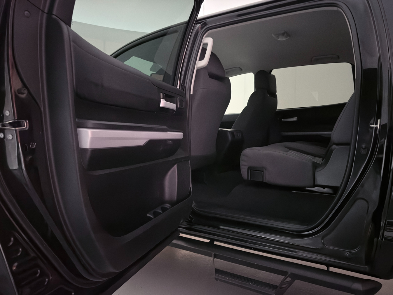 Toyota Tundra SR5 5.7L V8 CrewMax 4WD 2021