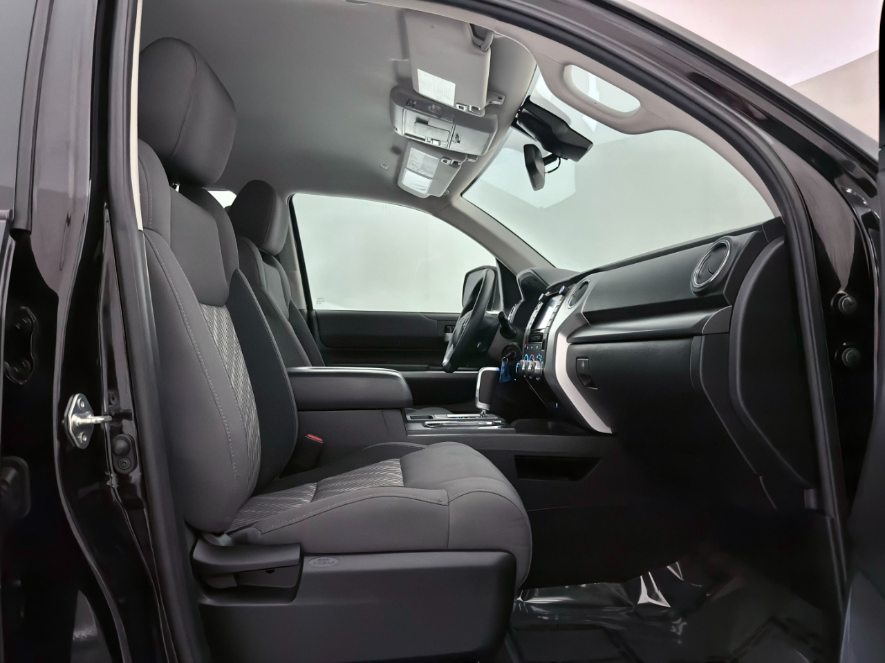 Toyota Tundra SR5 5.7L V8 CrewMax 4WD 2021