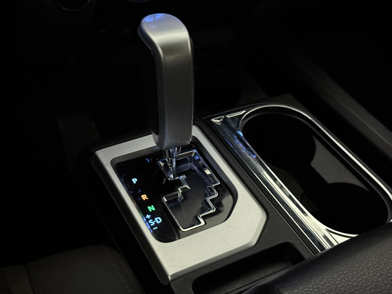 Toyota Tundra SR5 5.7L V8 CrewMax 4WD 2021