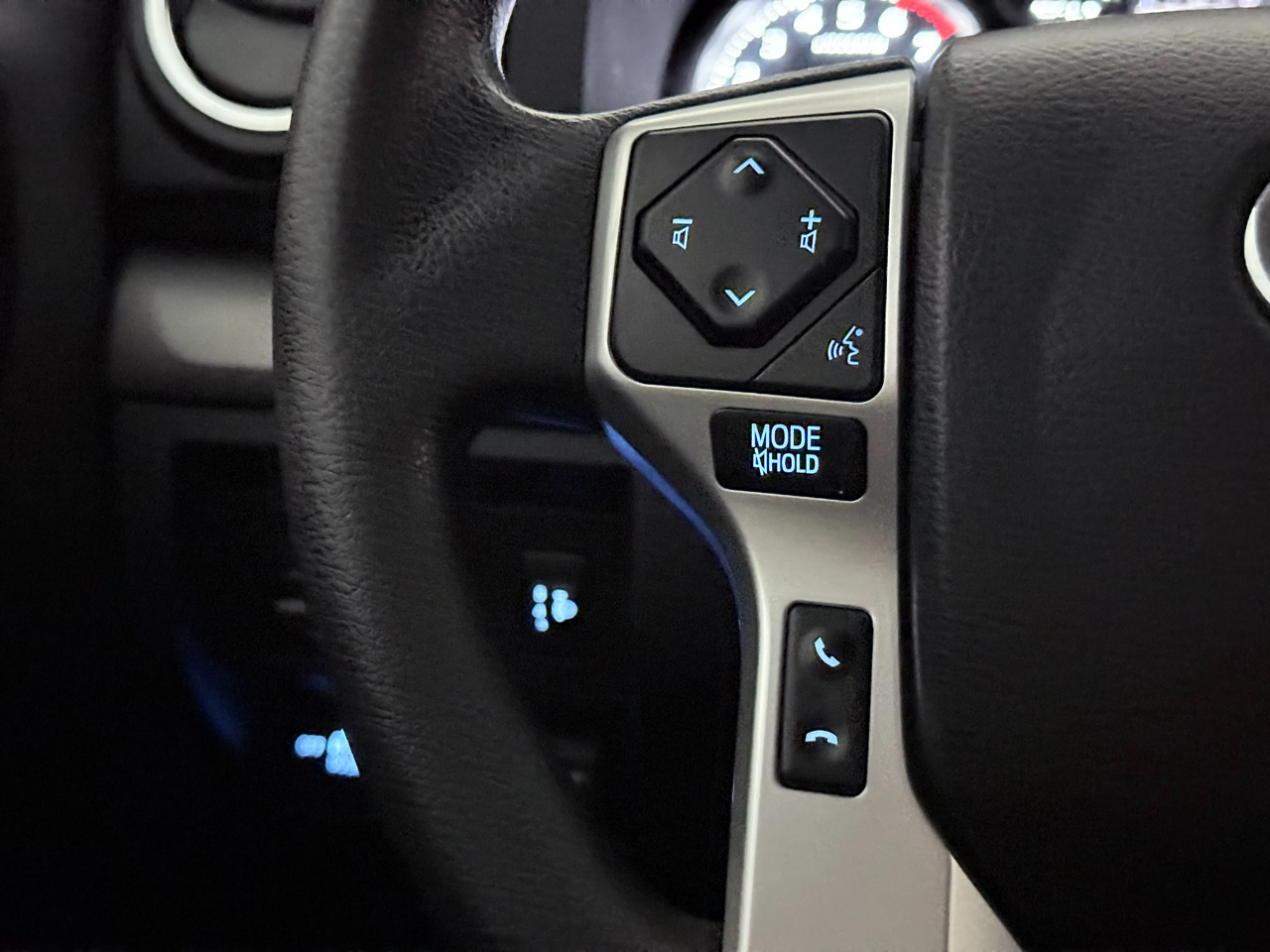 Toyota Tundra SR5 5.7L V8 CrewMax 4WD 2021