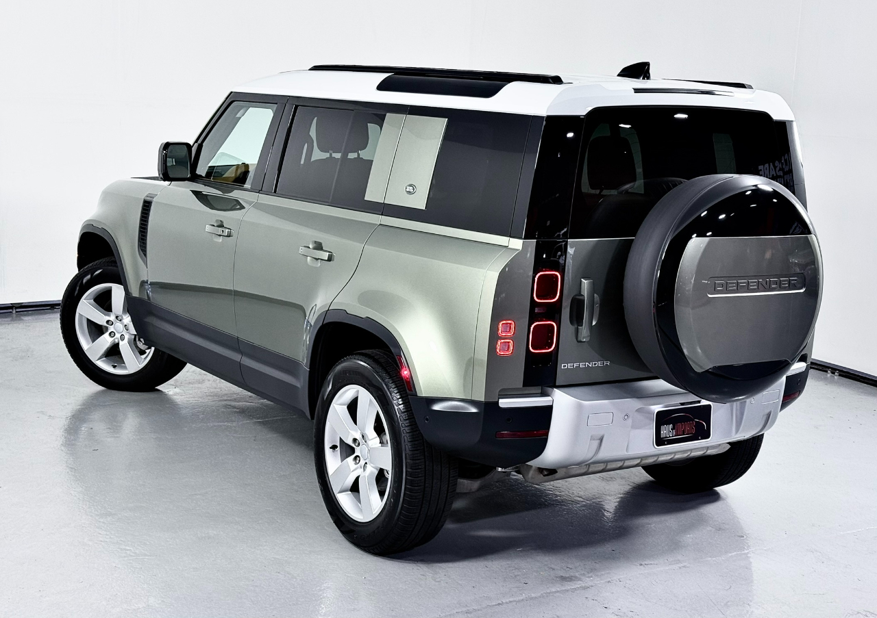 Land Rover Defender P300 110 S 2024