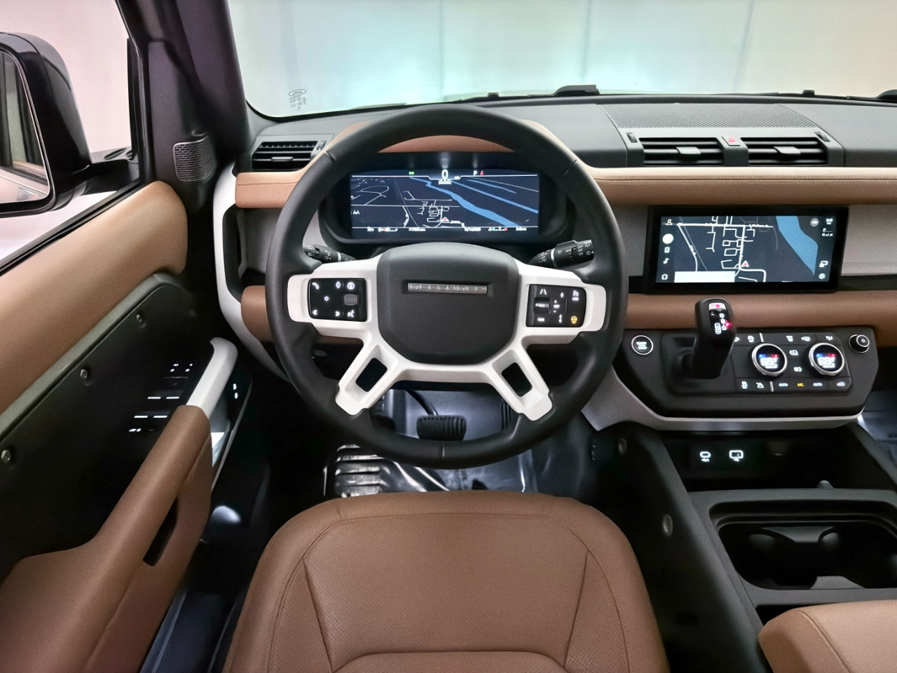 Land Rover Defender P300 110 S 2024