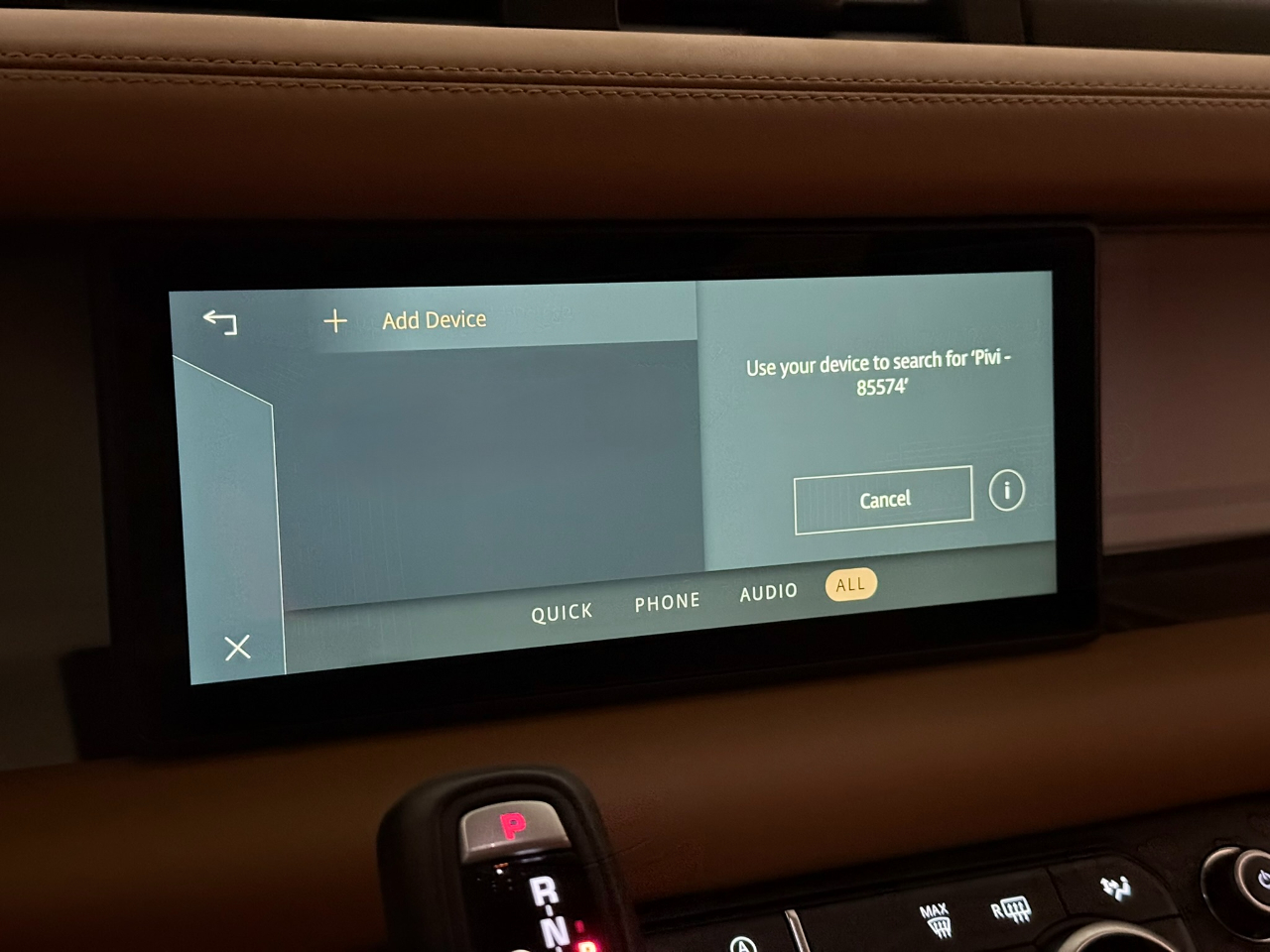 Land Rover Defender P300 110 S 2024