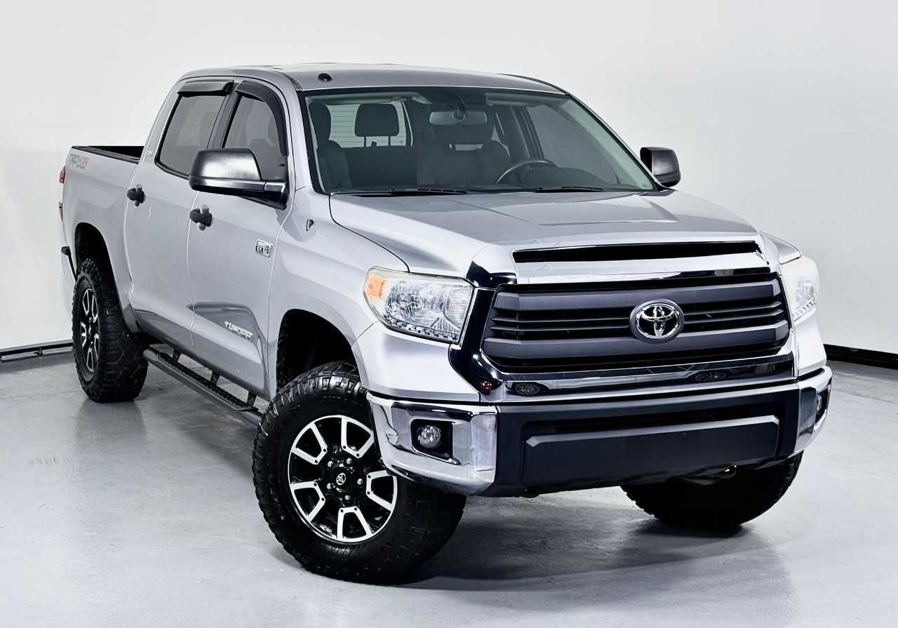 Toyota Tundra SR5 5.7L V8 FFV CrewMax 4WD 2015