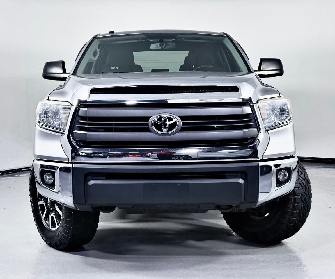 Toyota Tundra SR5 5.7L V8 FFV CrewMax 4WD 2015