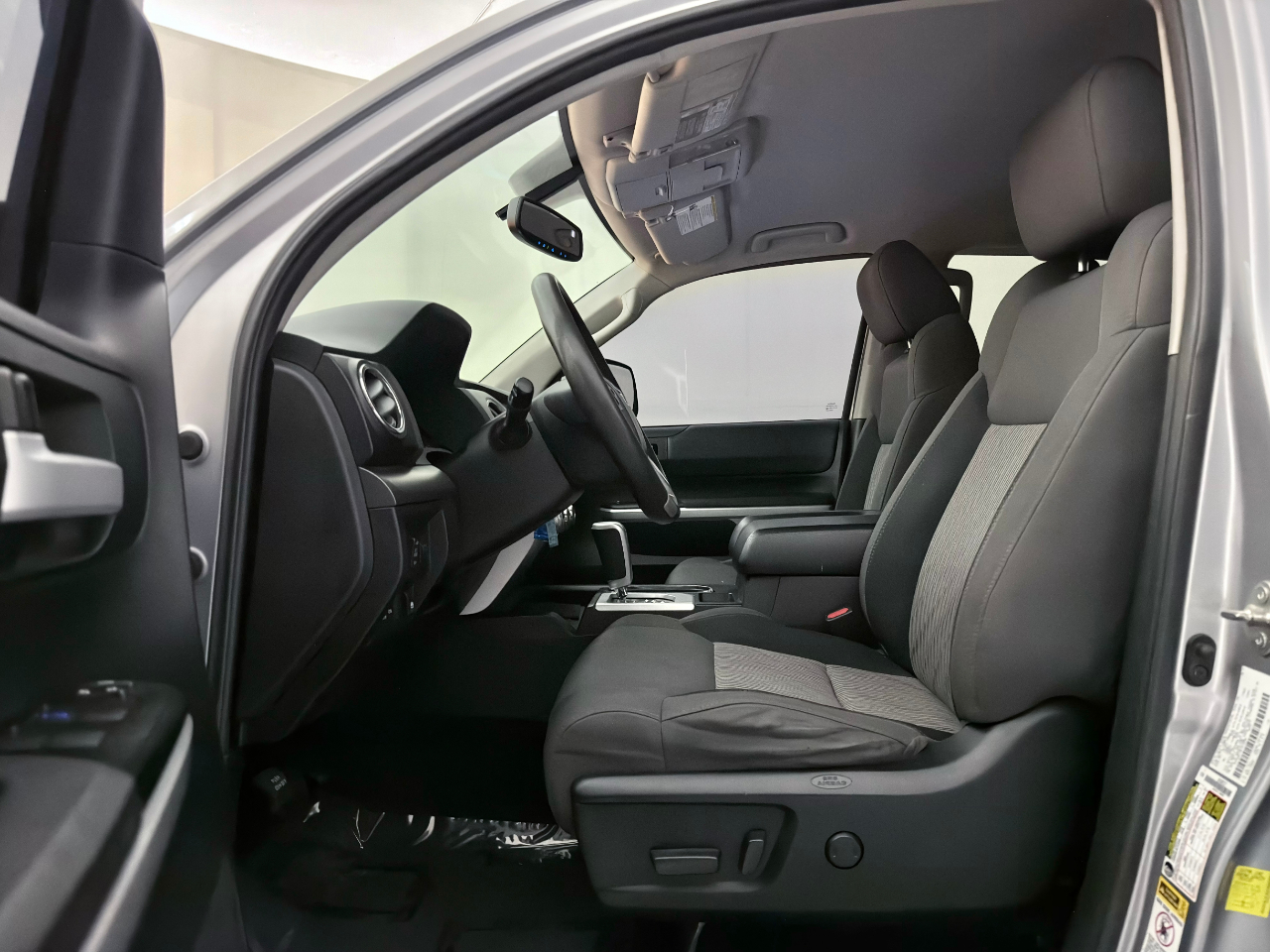 Toyota Tundra SR5 5.7L V8 FFV CrewMax 4WD 2015