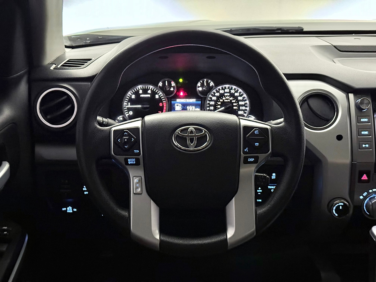 Toyota Tundra SR5 5.7L V8 FFV CrewMax 4WD 2015