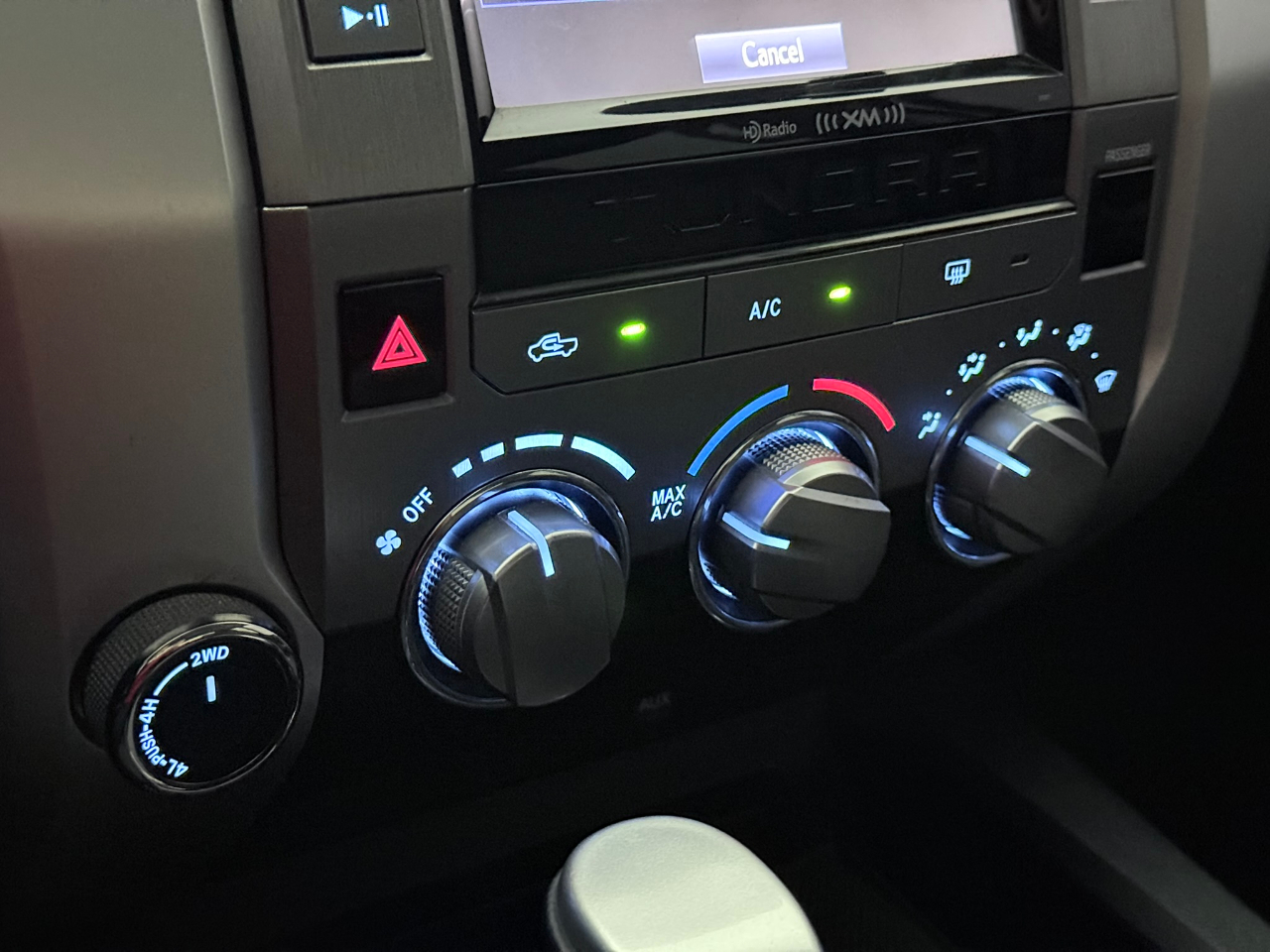 Toyota Tundra SR5 5.7L V8 FFV CrewMax 4WD 2015