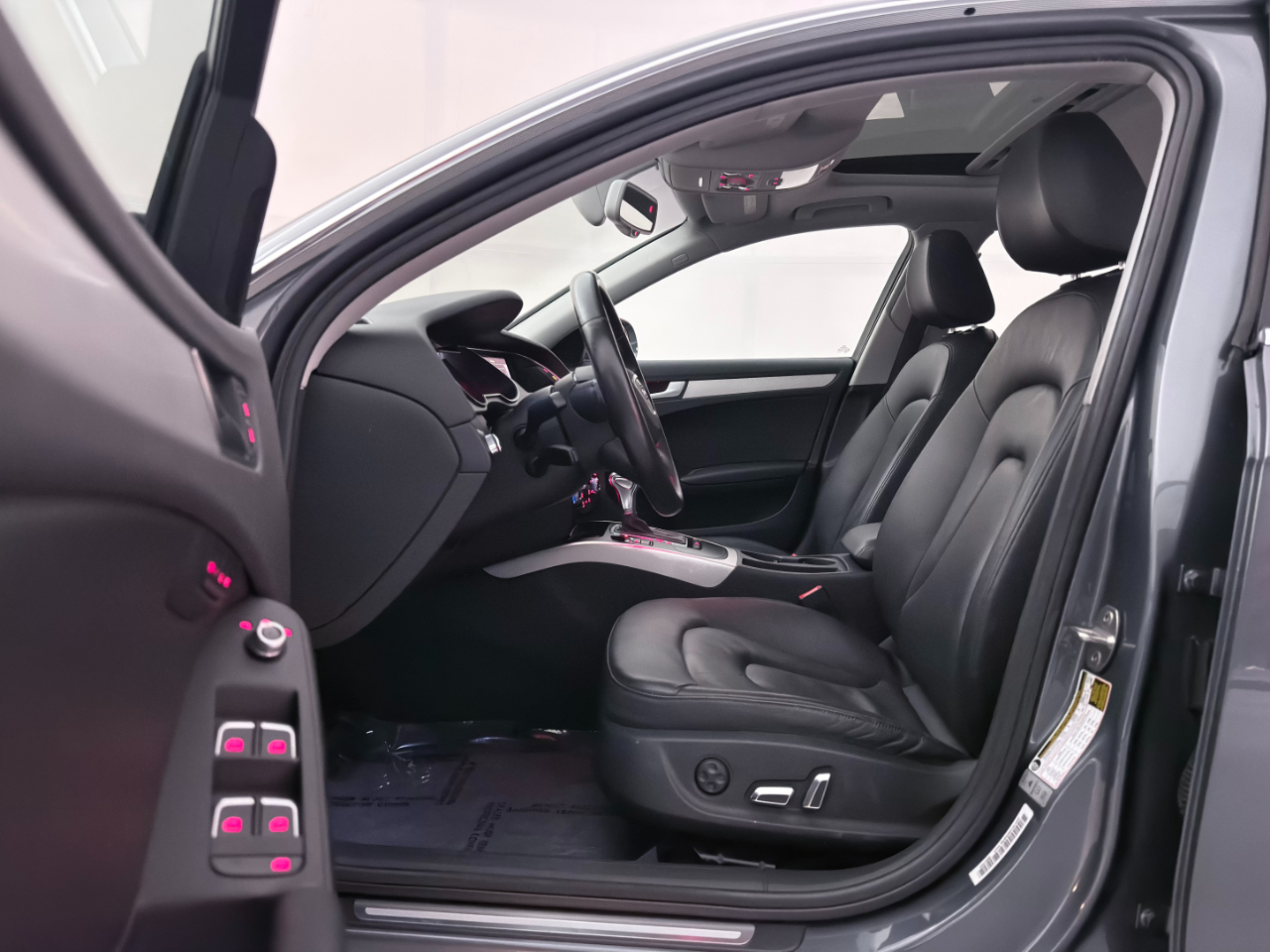 Audi A4 2.0T Sedan quattro Tiptronic 2013