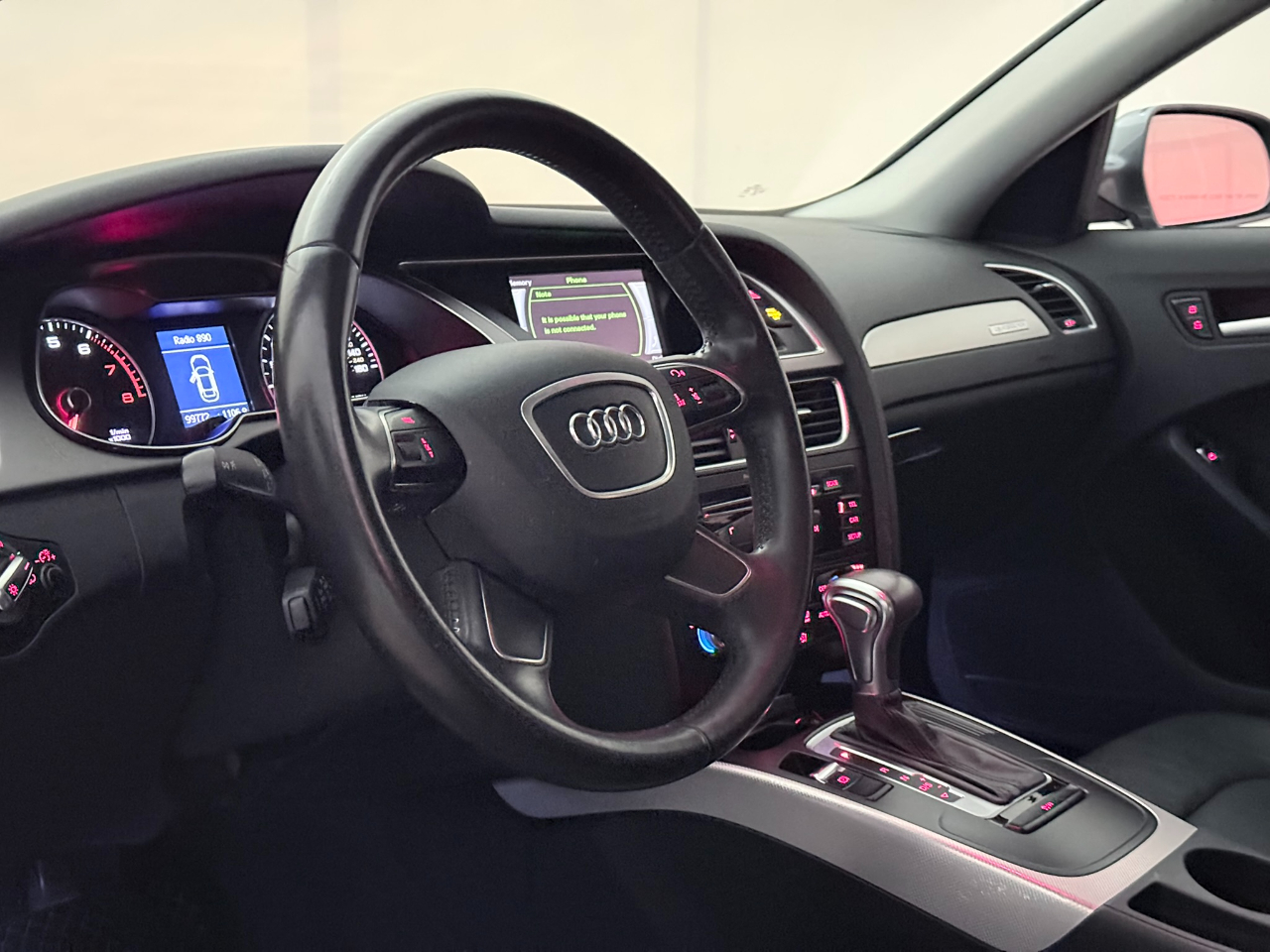 Audi A4 2.0T Sedan quattro Tiptronic 2013