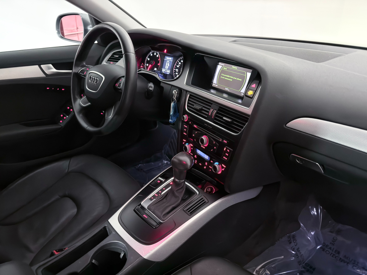 Audi A4 2.0T Sedan quattro Tiptronic 2013