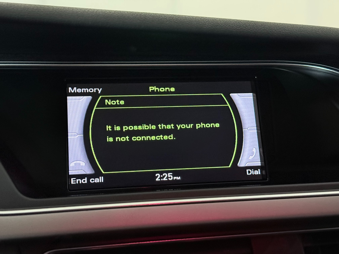 Audi A4 2.0T Sedan quattro Tiptronic 2013