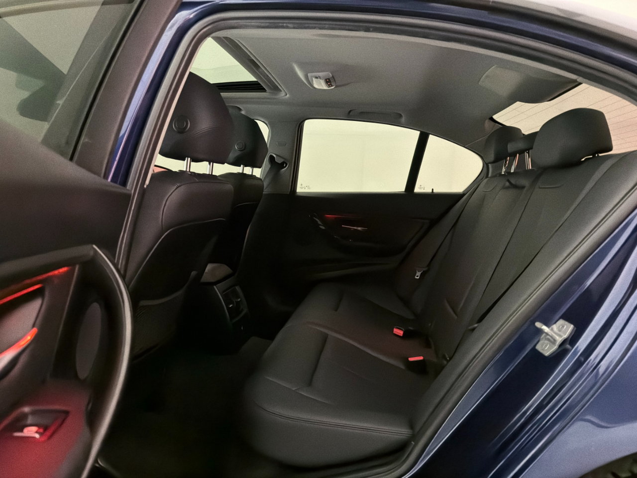 BMW 3-Series 320i xDrive Sedan 2018