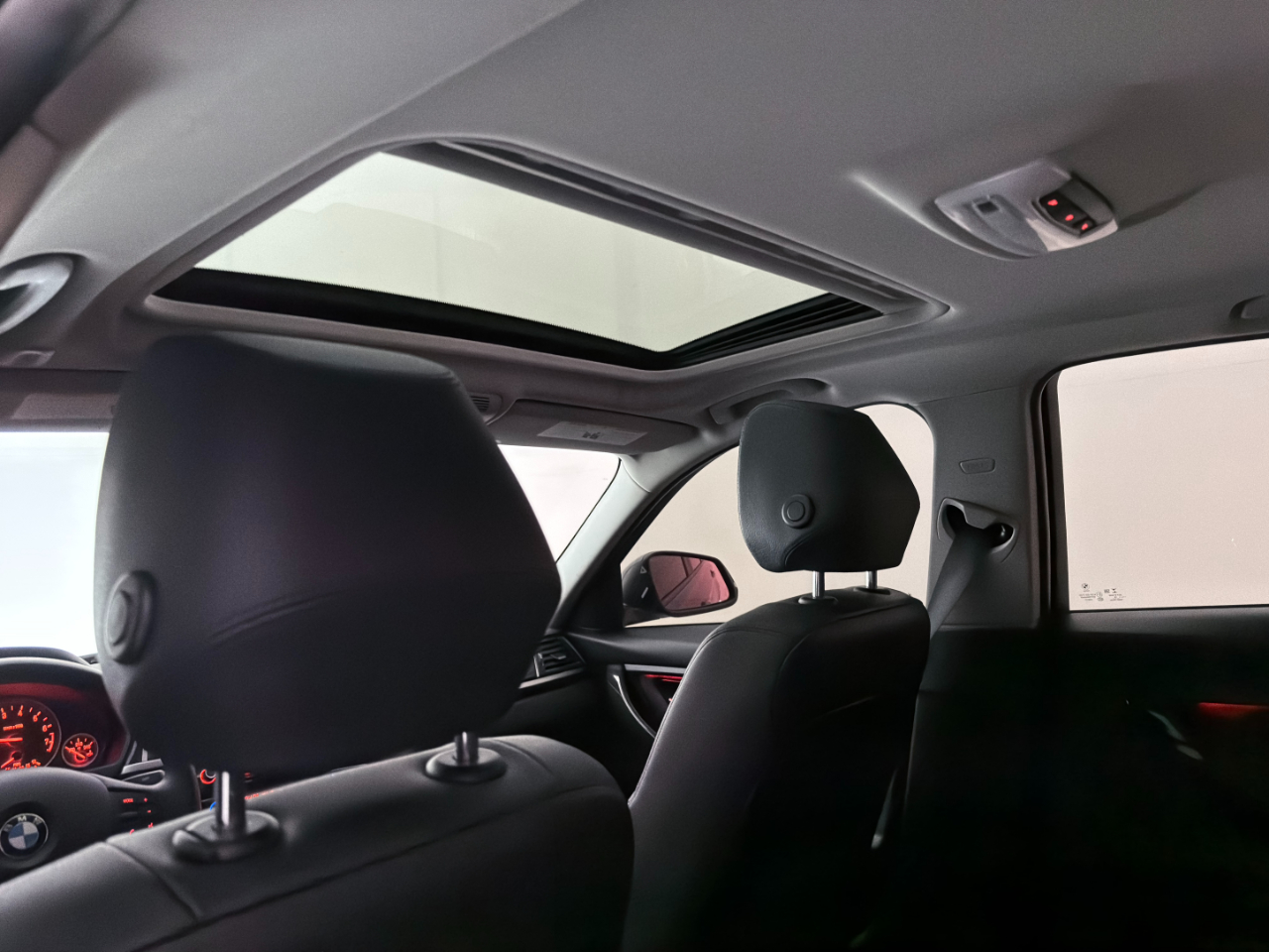 BMW 3-Series 320i xDrive Sedan 2018