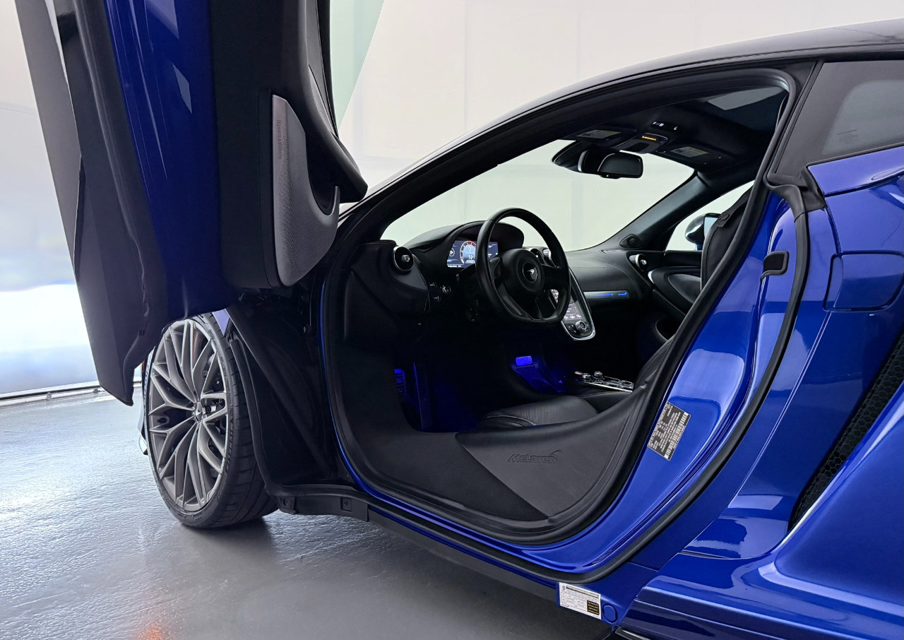 McLaren GT Base 2021