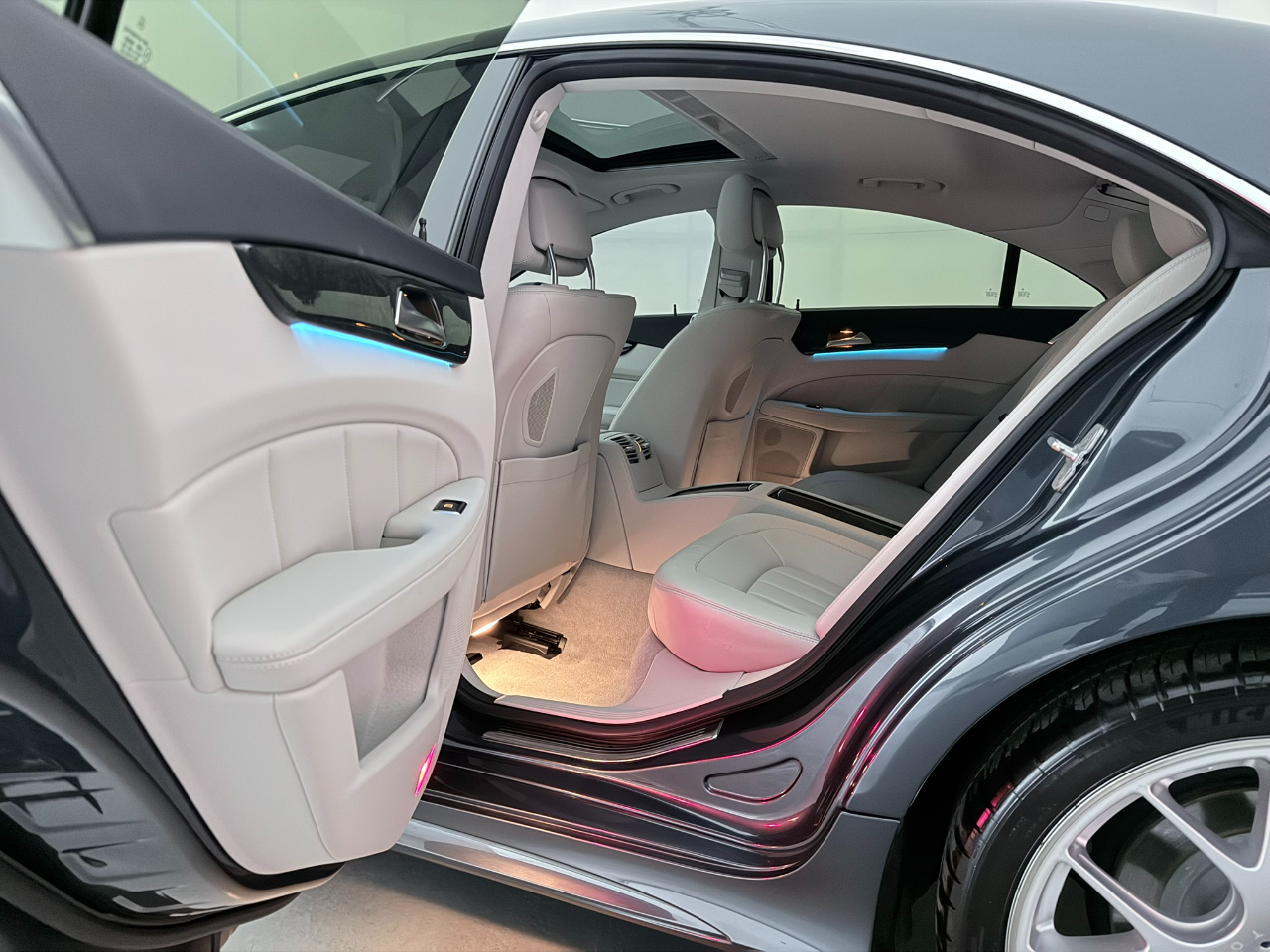 Mercedes-Benz CLS-Class CLS550 4MATIC 2016