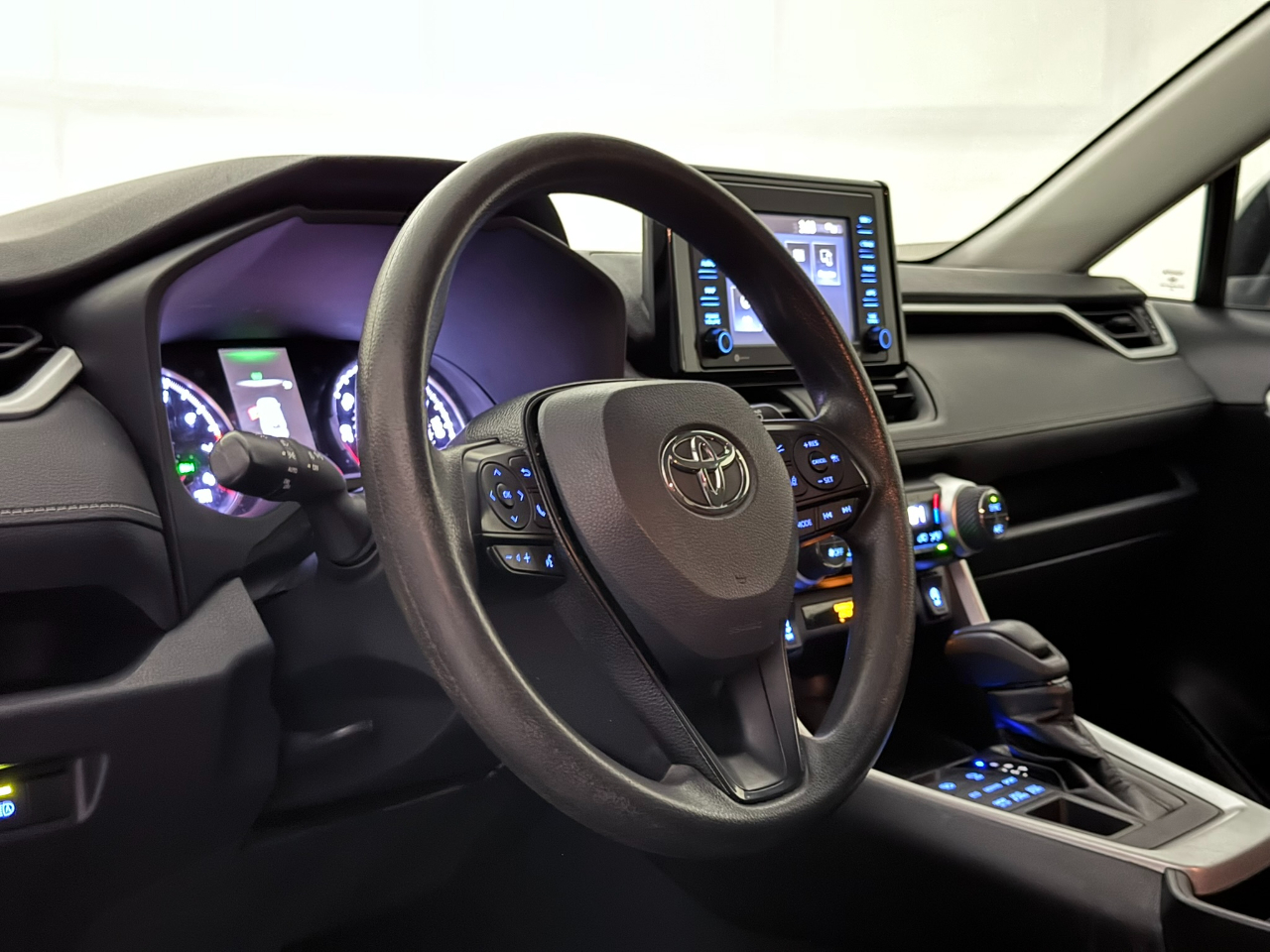 Toyota RAV4 XLE AWD 2021