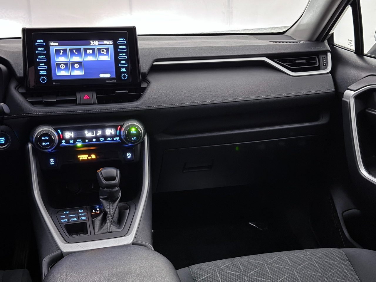 Toyota RAV4 XLE AWD 2021