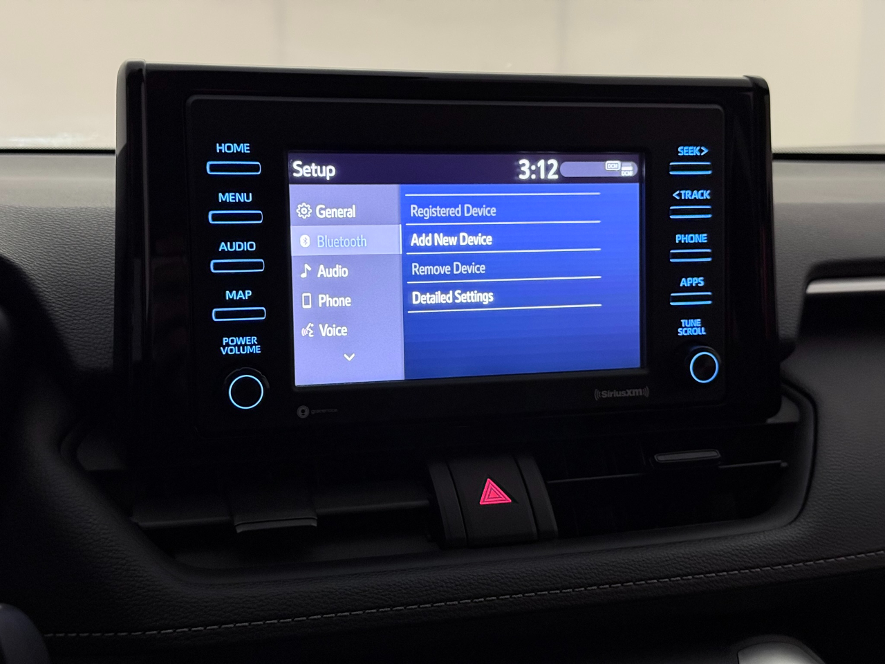 Toyota RAV4 XLE AWD 2021