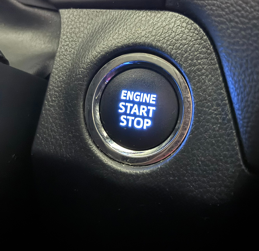 Toyota RAV4 XLE AWD 2021