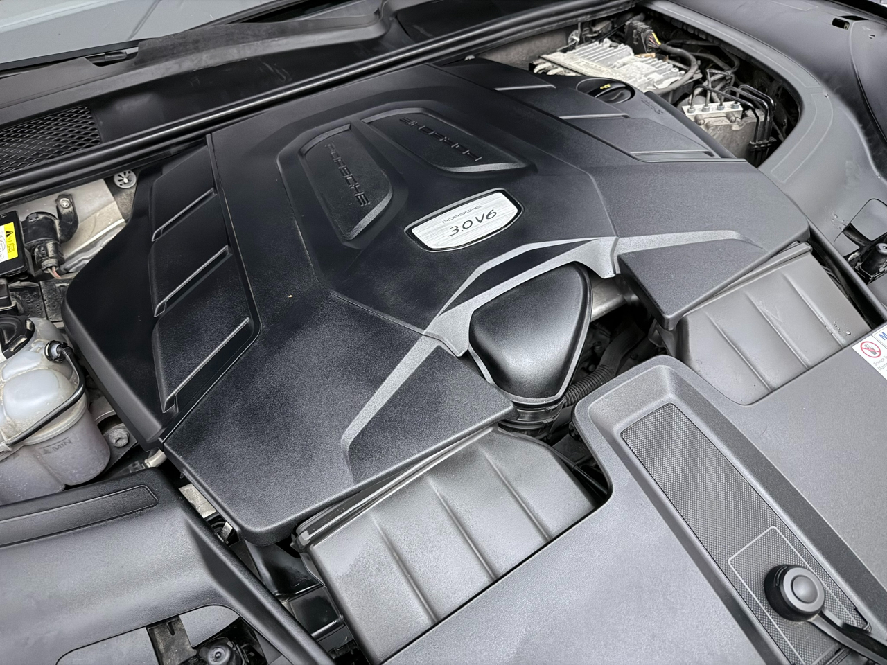 Porsche Cayenne Base 2019