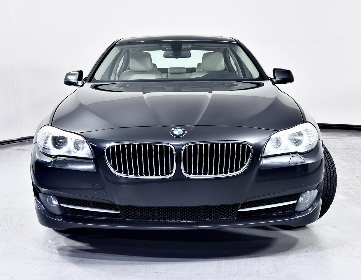 BMW 5-Series 528i xDrive 2013