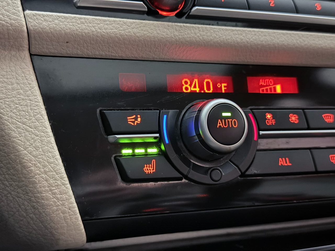 BMW 5-Series 528i xDrive 2013