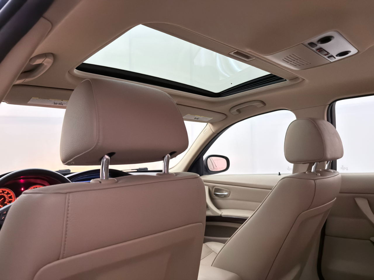 BMW 3-Series 328i xDrive SA 2011