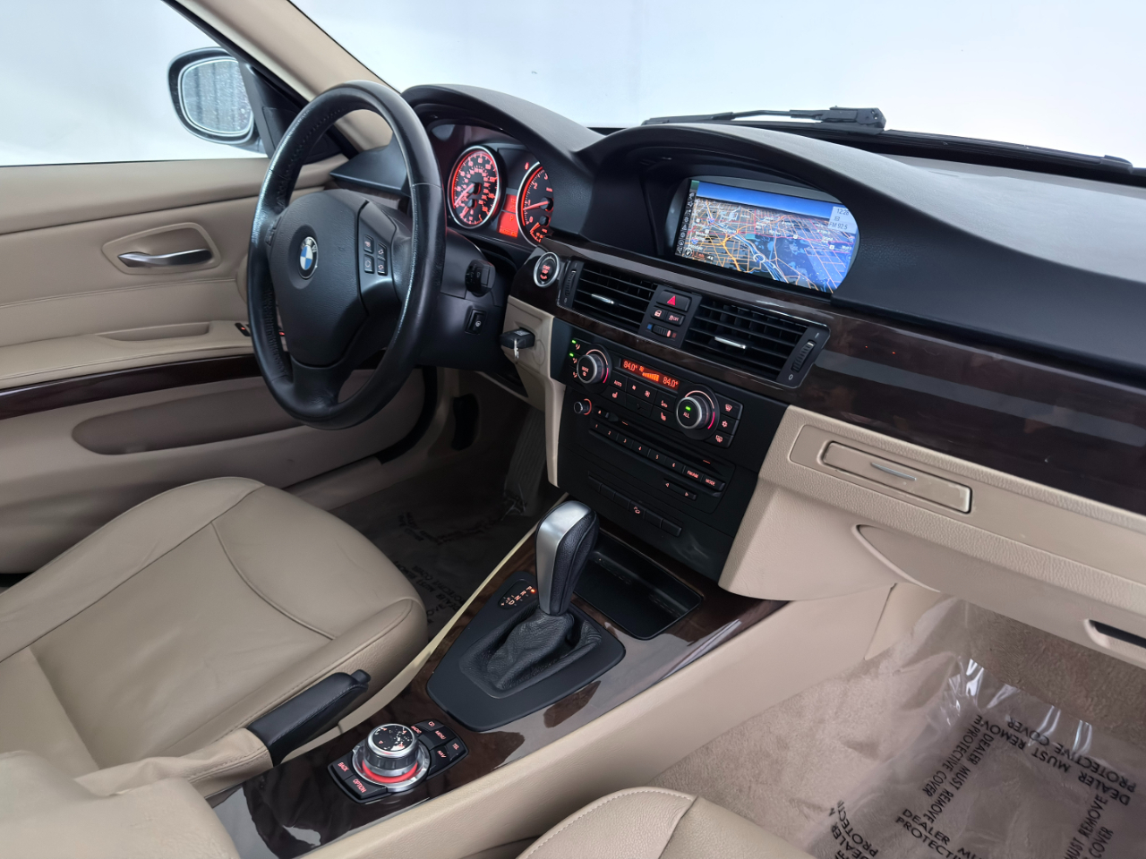 BMW 3-Series 328i xDrive SA 2011