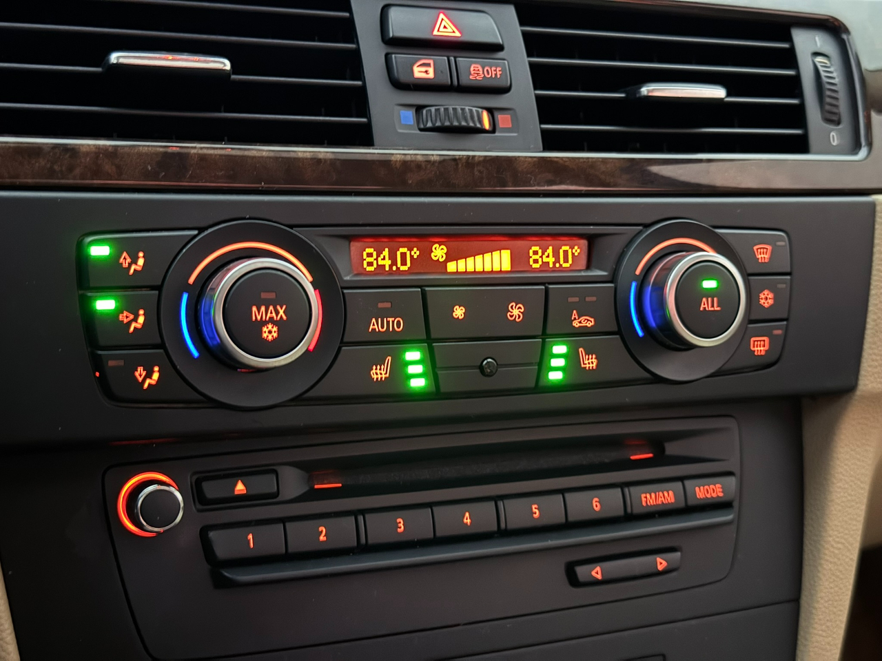 BMW 3-Series 328i xDrive SA 2011